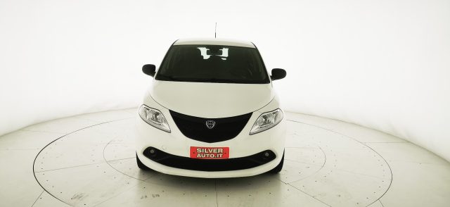 Lancia Ypsilon 1.2 69 CV 5 porte GPL Ecochic Gold - foto 2 di 4