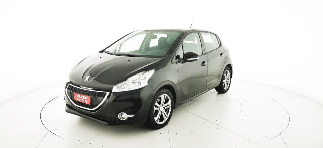 Peugeot 208 1° serie 1.2 VTi 82 CV 5 porte Active - foto 2 di 4