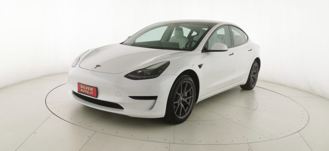 Tesla Model 3 RWD - foto 3 di 4
