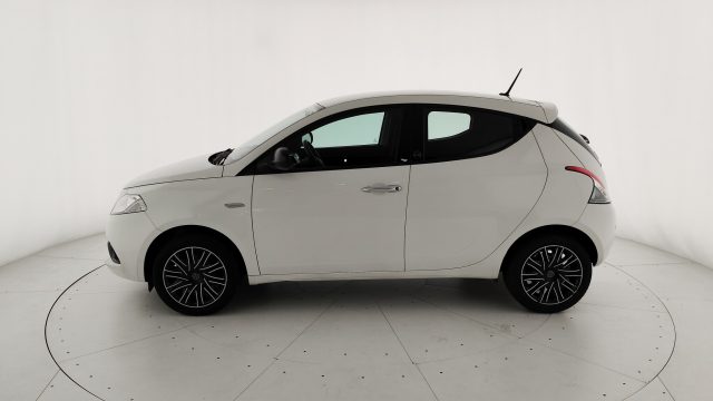Lancia Ypsilon 1.0 FireFly 5 porte S&S Hybrid Ecochic Gold - foto 4 di 4