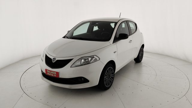 Lancia Ypsilon 1.0 FireFly 5 porte S&S Hybrid Ecochic Gold - foto 3 di 4