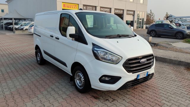 Ford Transit Custom 280 2.0 EcoBlue 130 PC Furgone Trend NO IVA, del 2020, 92.200 km, in vendita a Crema (CR)