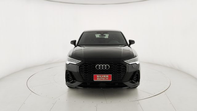 Audi Q3 SPB 35 TFSI S tronic Identity Black - foto 2 di 4