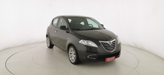 Lancia Ypsilon 1.2 69 CV 5 porte Gold usato a CREMA