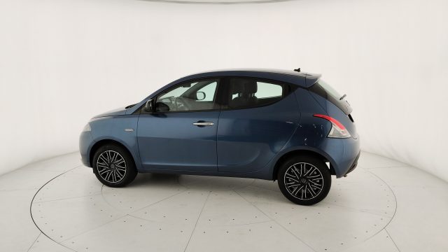Lancia Ypsilon 1.0 FireFly 5 porte S&S Hybrid Silver Plus - foto 4 di 4