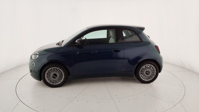 Fiat 500 Berlina Hybrid Icon - foto 4 di 4