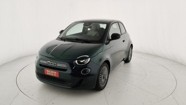 Fiat 500 Berlina Hybrid Icon - foto 3 di 4