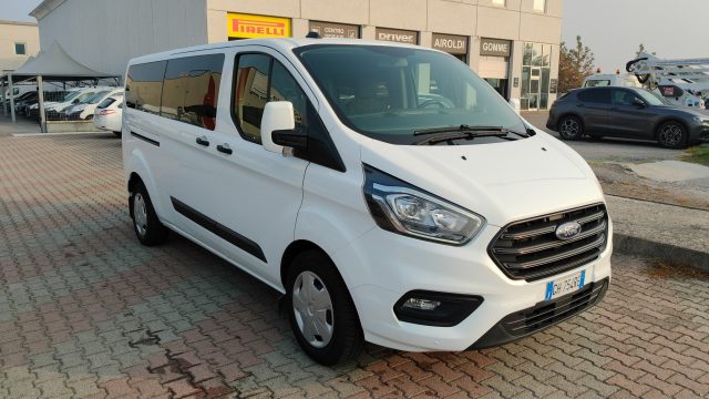 Ford Transit Custom 2.0 EcoBlue130cv 9 Posti Lungo - foto 2 di 4