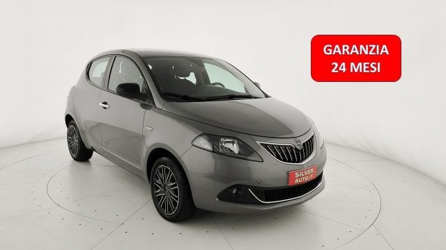 Lancia Ypsilon 1.0 FireFly 5 porte S&S Hybrid Gold, del 2024, 39.700 km, in vendita a Crema (CR)