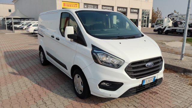 Ford Transit Custom 280 2.0 TDCi 130 PC Furgone Entry - prezzo+iva, del 2019, 236.900 km, in vendita a Crema (CR)