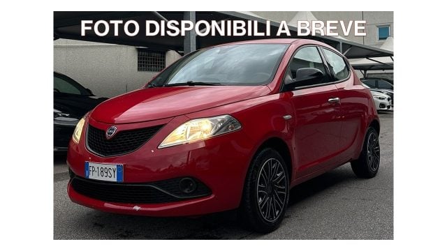 Lancia Ypsilon 1.2 69 CV 5 porte Silver, del 2018, 105.000 km, in vendita a Crema (CR)
