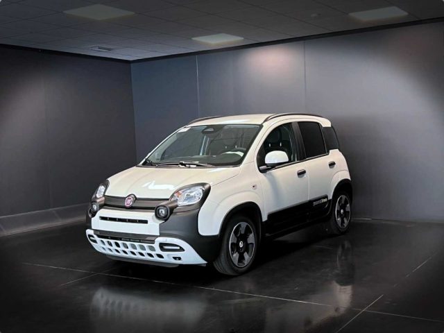 Fiat Panda 1.0 FireFly S&S Hybrid Pandina km 0 a LATISANA