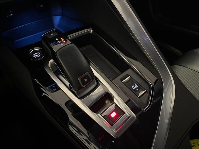 Peugeot 3008 BlueHDi 130 S&S EAT8 Allure - foto 4 di 4