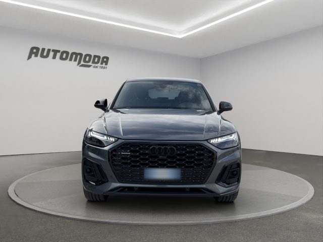 Audi Q5 40 2.0 tdi Identity Black - foto 2 di 4