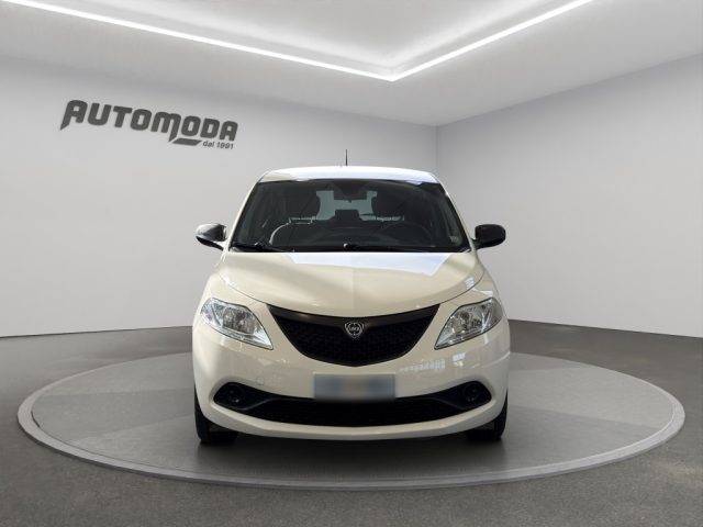 Lancia Ypsilon 1.2 69 CV - foto 2 di 4