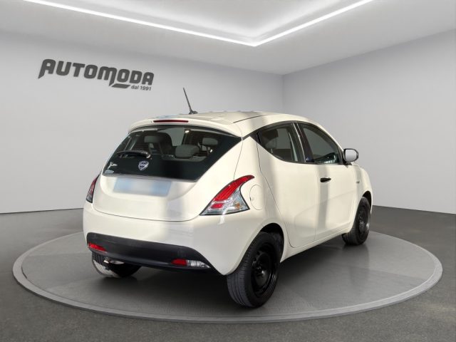 Lancia Ypsilon 1.2 69 CV - foto 4 di 4