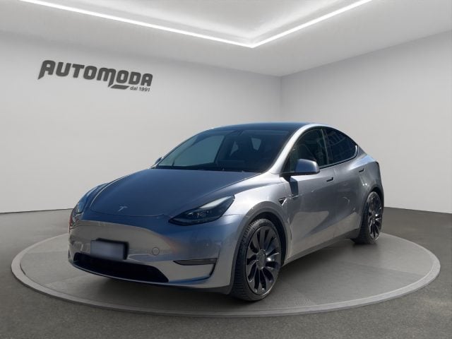 Tesla Model Y Performance Dual Motor 4WD, del 2022, 6.266 km, in vendita a San Miniato (PI)