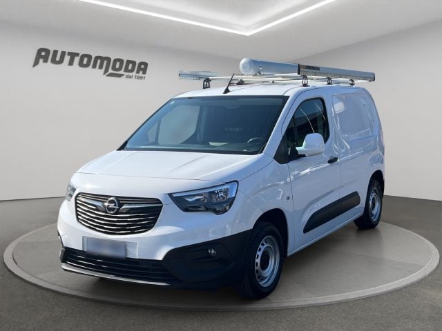 Opel Combo Cargo 1.5 Diesel Allestito, del 2021, 93.402 km, in vendita a San Miniato (PI)