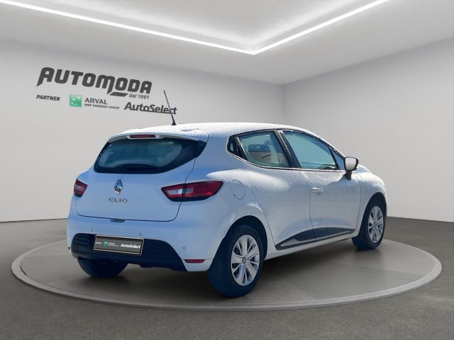 Renault Clio 1.5DCI 75 CV - foto 4 di 4
