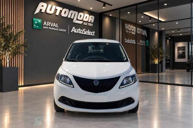 Lancia Ypsilon HYBRID SILVER - foto 4 di 4
