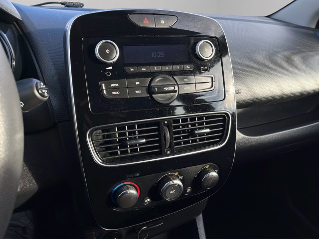 Renault Clio AUTOCARRO N1 2POSTI, del 2019, 45.529 km, in vendita a San Miniato (PI)
