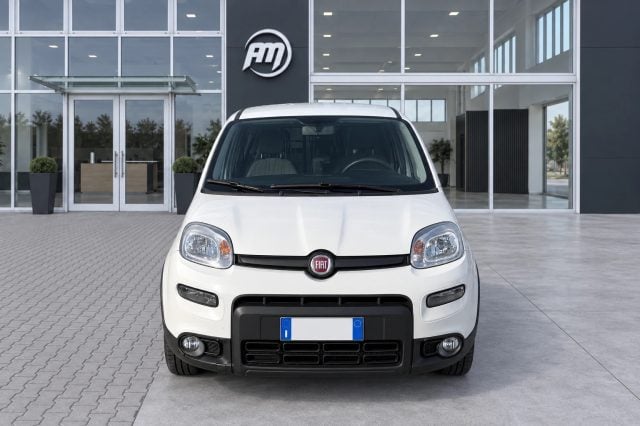 Fiat Panda 1.0 70CV Hybrid AUTOCARRO 4 posti - foto 2 di 4