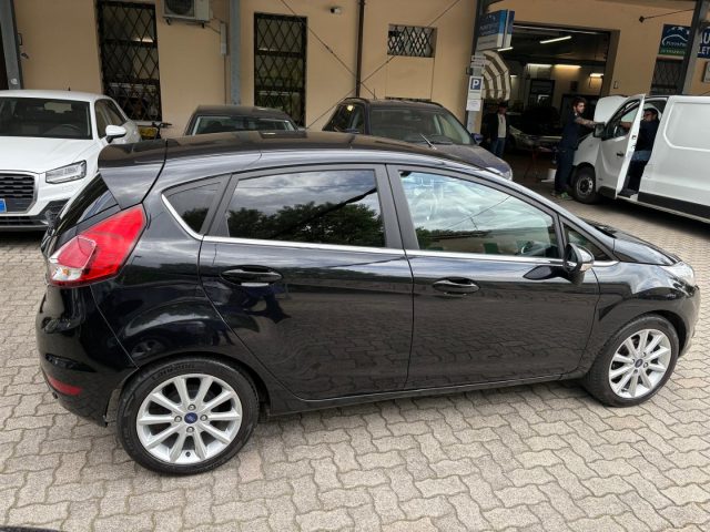 Ford Fiesta 1.5 TDCi 95CV 5 porte Titanium OK NEOPATENTATO - foto 4 di 4