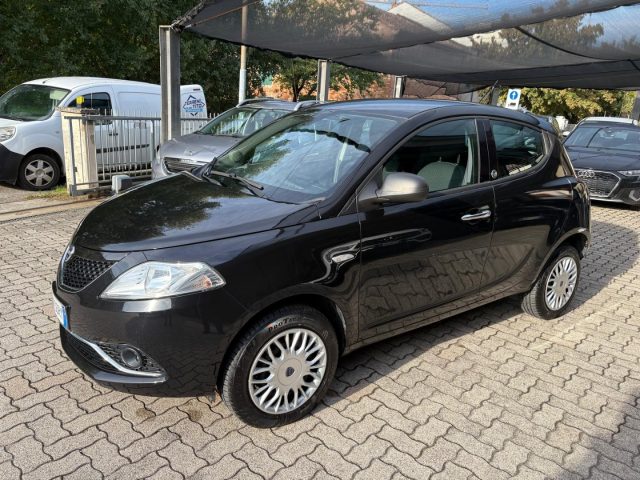 Lancia Ypsilon 0.9 TwinAir 85 CV porte Metano Silver OK NEOPATEN usato a GUASTALLA