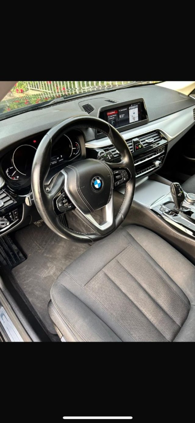 BMW 520 d Touring Business usato a GUASTALLA