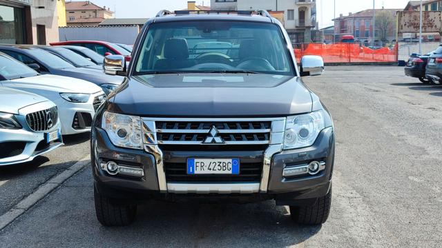 Mitsubishi Pajero 5 POSTI 3.2 DI-D 16V aut. 3p. Intense - foto 2 di 4