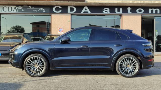 Porsche Cayenne Coupé 3.0 V6 E-Hybrid Platinum Edition - foto 3 di 4