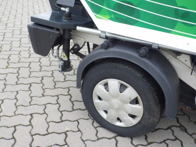 Piaggio Porter RACCOLTA RIFIUTI CASSONE RIBALT, del 2020, 20.000 km, in vendita a Cusago (MI)