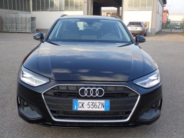 Audi A4 Avant 30 TDI/136 CV S tronic Business KM 10000!!, del 2022, 10.000 km, in vendita a Cusago (MI)