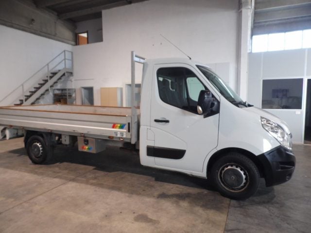 Renault Master T35 2.3 dCi 145 PL-TN Pianale Cabinato Energy Ice - foto 4 di 4
