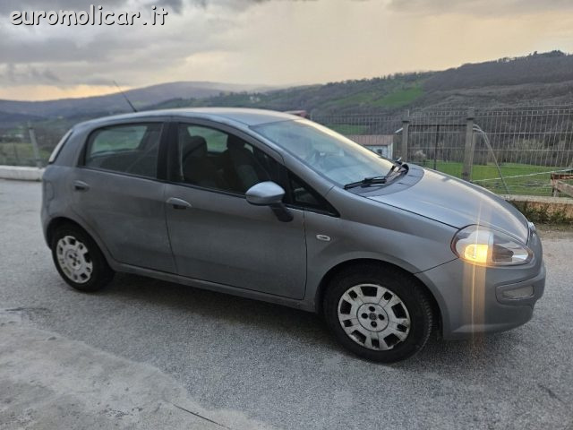 Fiat Punto Evo 1.3 Mjt 75 cv Dynamic - foto 2 di 6
