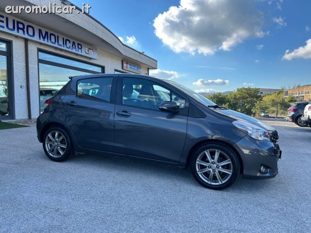 Toyota Yaris 1.4 TDI 5 porte Style - foto 3 di 4