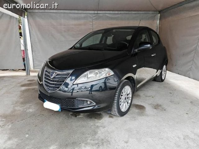 Lancia Ypsilon 0.9 TwinAir 85cv Metano Ecochic Silver, del 2013, 119.000 km, in vendita a Campodipietra (CB)