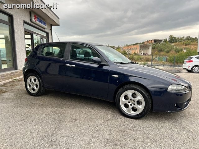Alfa Romeo 147 1.9 JTD 120 cv Distinctive - foto 4 di 4