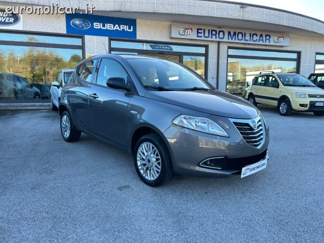 Lancia Ypsilon 0.9 TwinAir 85 CV Gold Metano - foto 2 di 4