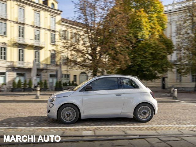 Fiat 500 Cabrio Hybrid La Prima nuovo a BASTIA UMBRA