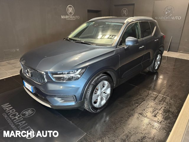 Volvo XC40 T2 Momentum Pro, del 2021, 48.200 km, in vendita a Bastia Umbra (PG)