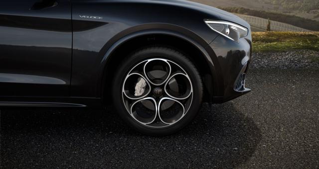 Alfa Romeo Stelvio 2.2 TD 210 CV AT8 Q4 Veloce - foto 2 di 4