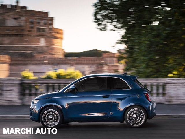 Fiat 500e La Prima Berlina 23,65 kWh nuovo a BASTIA UMBRA