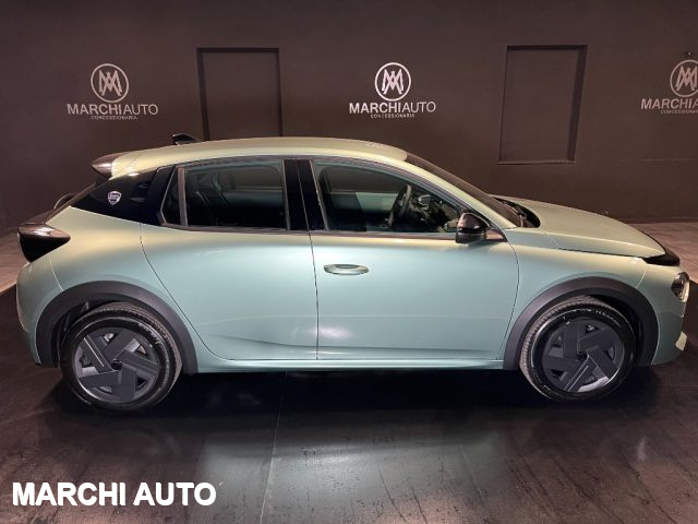 Lancia Ypsilon Hybrid e-DCT - foto 4 di 4
