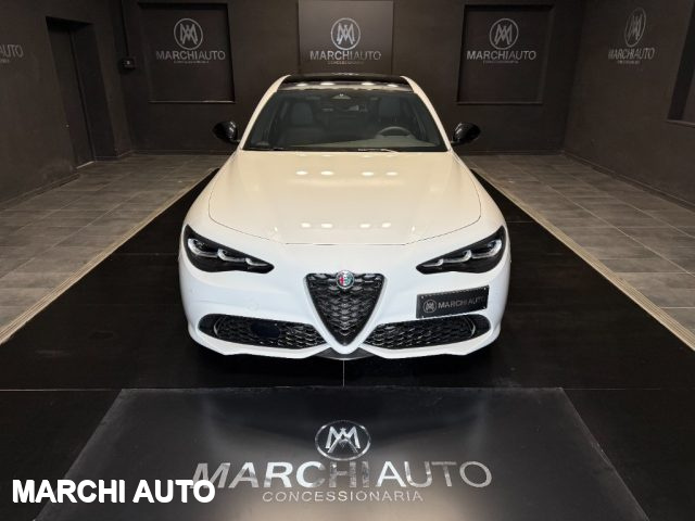 Alfa Romeo Giulia 2.2 Turbodiesel 210 CV AT8 AWD Q4 Veloce - foto 2 di 4