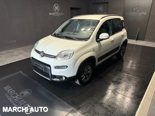 Fiat Panda 0.9 TwinAir Turbo 4x4 + GPL, del 2017, 66.400 km, in vendita a Bastia Umbra (PG)