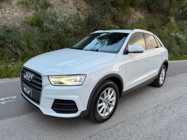 Audi Q3 2.0 TDI 150 CV Business - foto 4 di 4