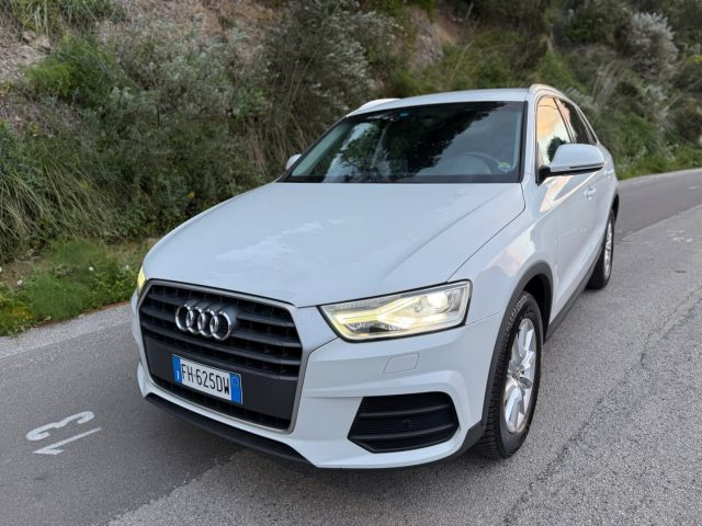 Audi Q3 2.0 TDI 150 CV Business - foto 2 di 4