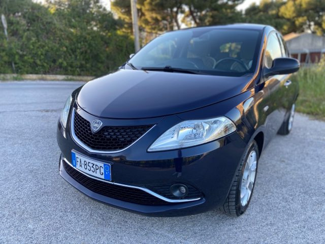 Lancia Ypsilon 1.2 69 CV 5 porte Opening Edition - foto 2 di 4