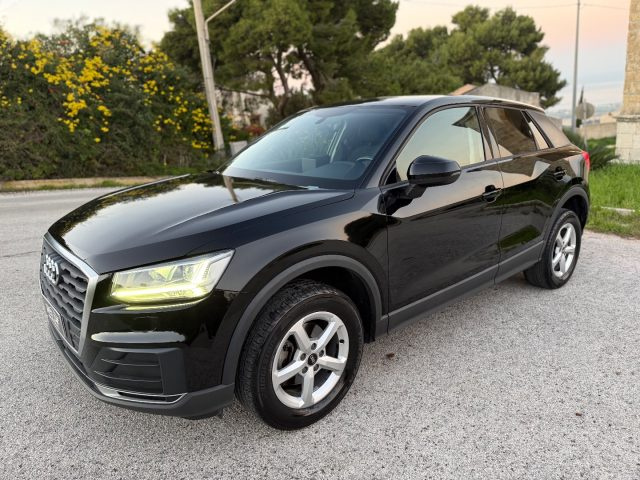 Audi Q2 30 TDI Identity Black - foto 4 di 4